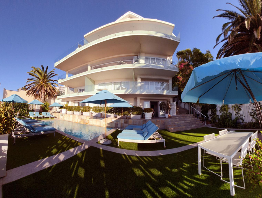 THE CLARENDON BANTRY BAY - STANDARD ROOM