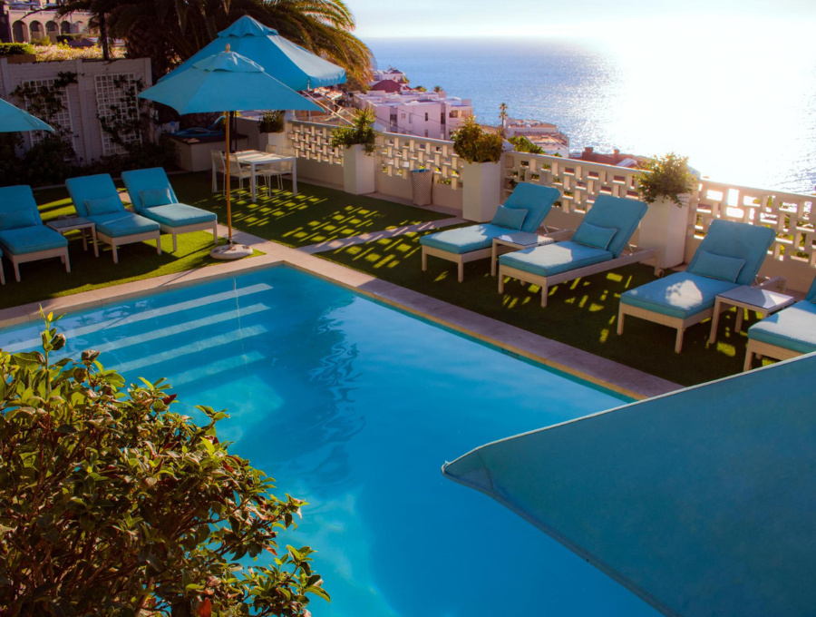 THE CLARENDON BANTRY BAY - STANDARD ROOM