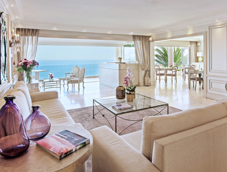 THE CLARENDON BANTRY BAY - STANDARD ROOM